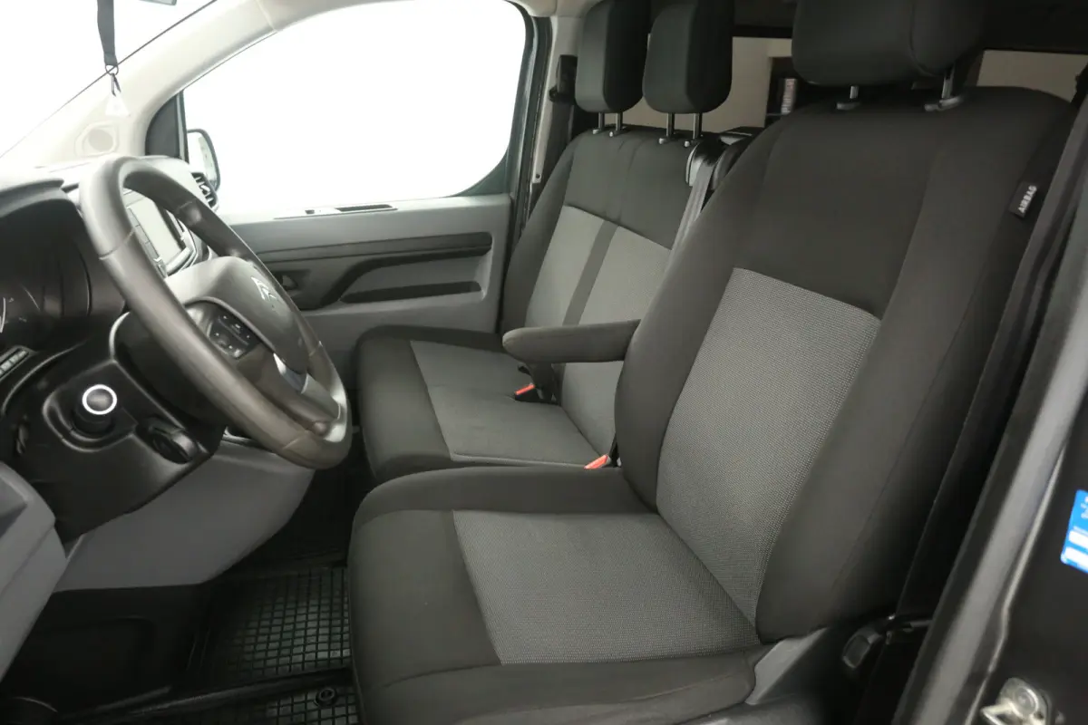1.5 BlueHDi L3H1 | MARGE | 9 Zits | Incl. BPM | Airco | Cruise | Carplay | Trekhaak | 2xSchuifdeur | Parkeersens.
