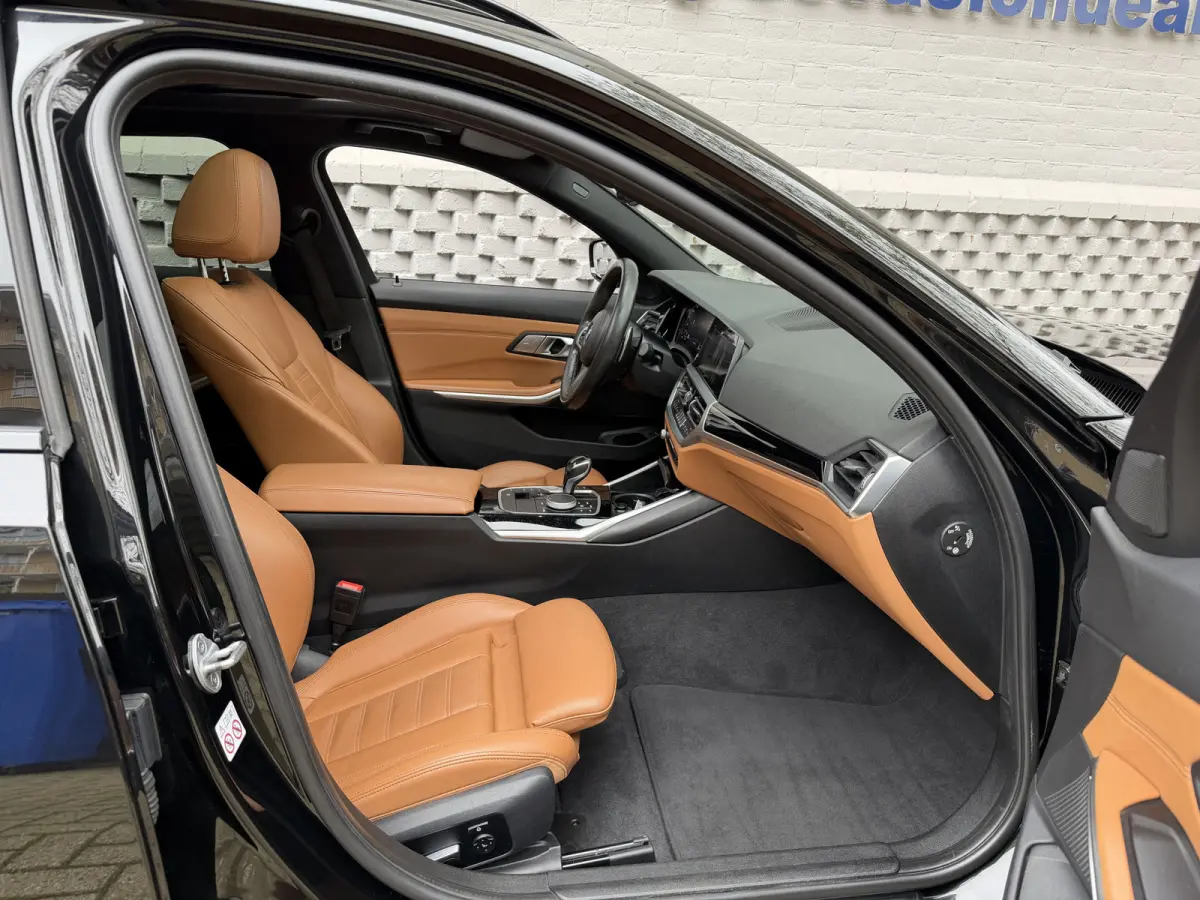 M340i xDrive High Executive Msport Laser Led Dealeronderhouden Schuif/kantel dak Trekhaak