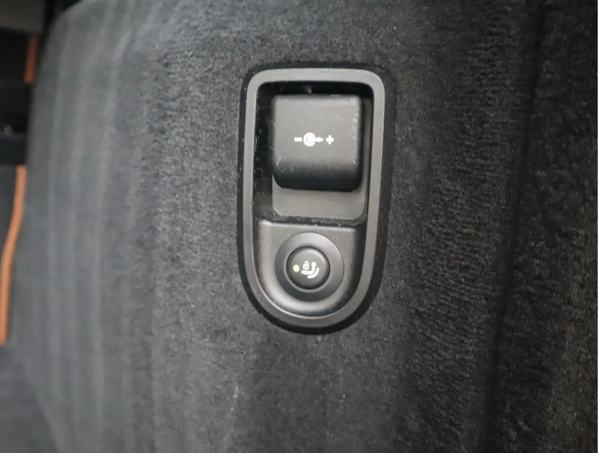 520i High Executive Edition Trekhaak/ Stoelverw. / Leder / Voorzien van 2 jaar Apk