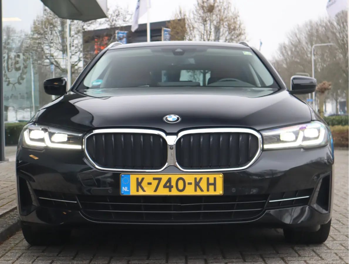 520i High Executive Edition Trekhaak/ Stoelverw. / Leder / Voorzien van 2 jaar Apk