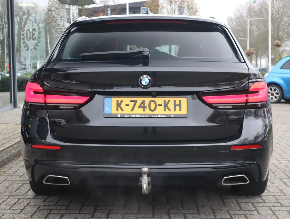 520i High Executive Edition Trekhaak/ Stoelverw. / Leder / Voorzien van 2 jaar Apk