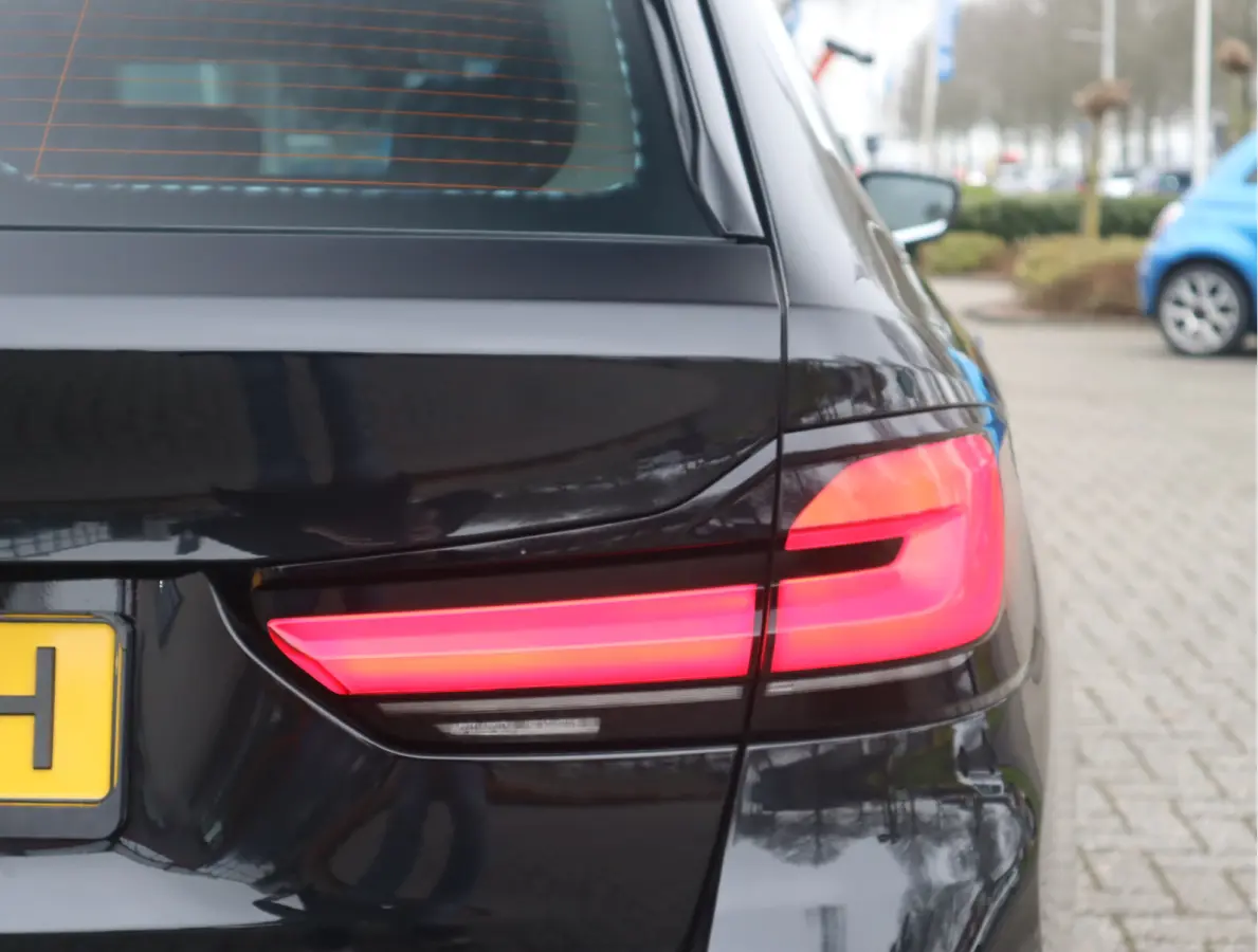 520i High Executive Edition Trekhaak/ Stoelverw. / Leder / Voorzien van 2 jaar Apk