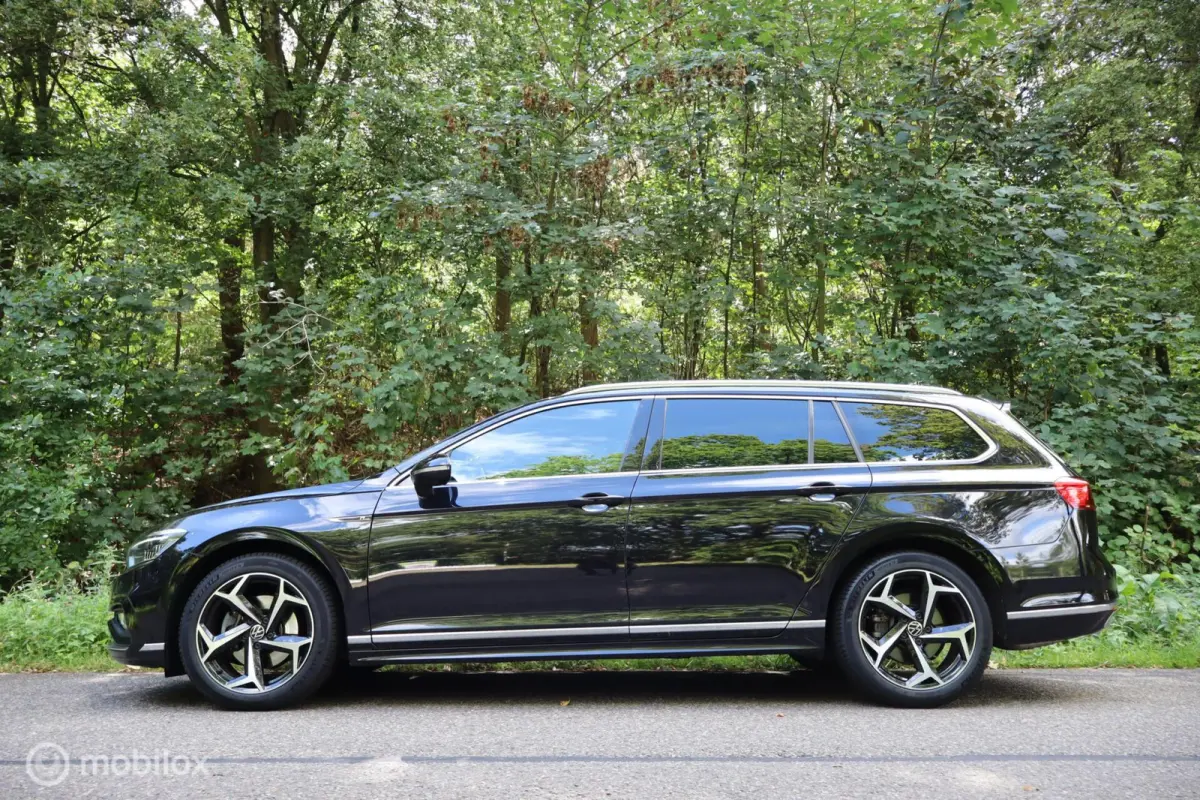 1.5 TSI R-Line Business + | PANO |