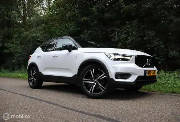 2.0 T5 AWD R-Design Intro Edition | Pano | H&K |