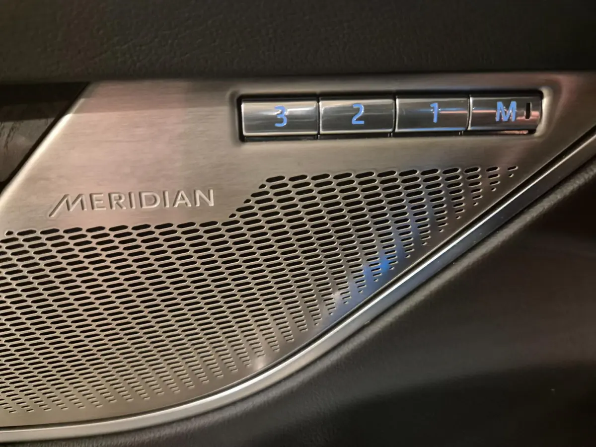 2.0 P400e PHEV HSE R-Dynamic - Panoramadak - Meridian Surround - Memorystoelen - Incl BTW