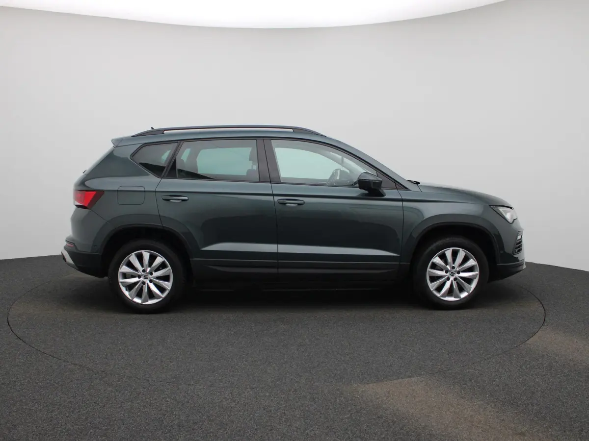 1.5 TSI Style Business Intense | Navigatie | Apple Carplay / Android Auto | Stoel/Stuur verwarming | Achteruitrijcamera | Cruise Control | Climate Control | Lichtmetalen Velgen | Trekhaak