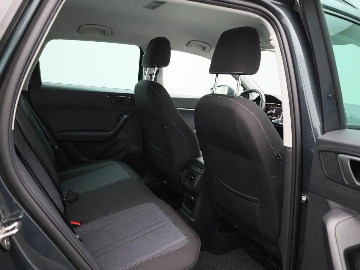1.5 TSI Style Business Intense | Navigatie | Apple Carplay / Android Auto | Stoel/Stuur verwarming | Achteruitrijcamera | Cruise Control | Climate Control | Lichtmetalen Velgen | Trekhaak