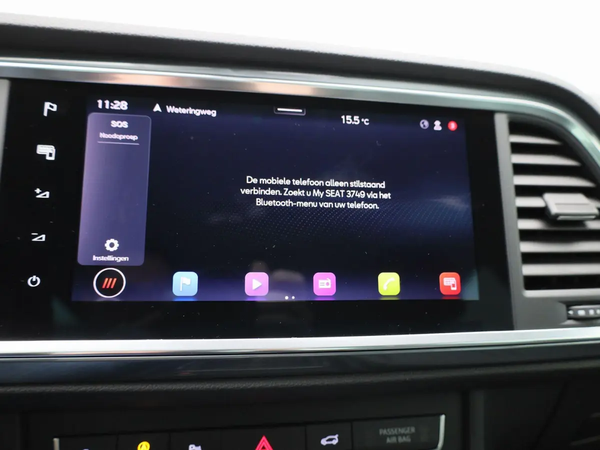 1.5 TSI Style Business Intense | Navigatie | Apple Carplay / Android Auto | Stoel/Stuur verwarming | Achteruitrijcamera | Cruise Control | Climate Control | Lichtmetalen Velgen | Trekhaak