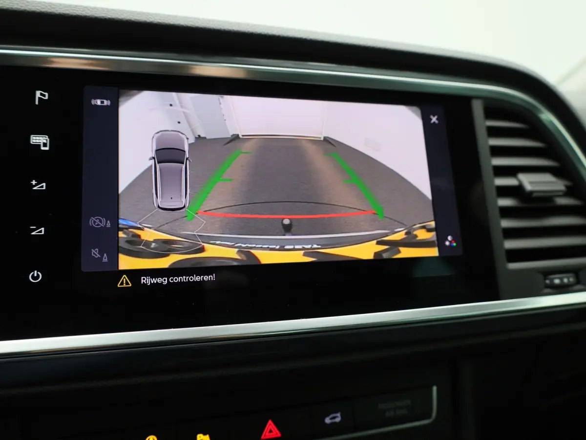 1.5 TSI Style Business Intense | Navigatie | Apple Carplay / Android Auto | Stoel/Stuur verwarming | Achteruitrijcamera | Cruise Control | Climate Control | Lichtmetalen Velgen | Trekhaak