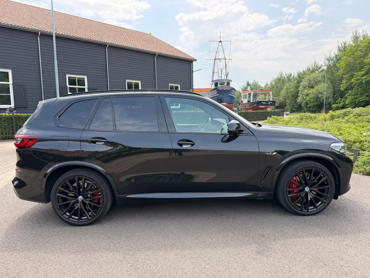 X-Drive 45e M-Sport -50 Jaar Edition Panoramadak Luchtvering 22"Lm Org-Ned Dealer Auto