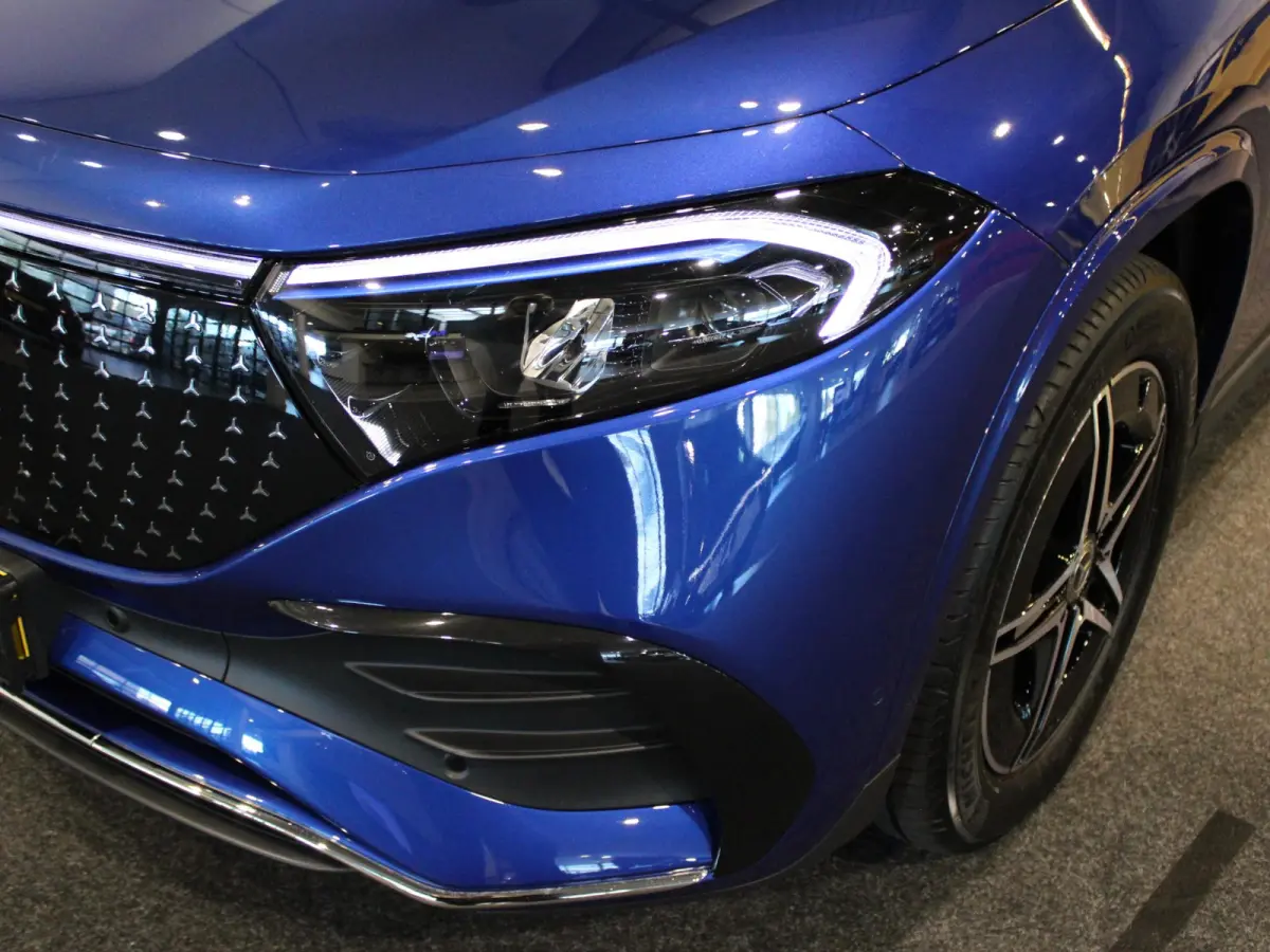 250+ AMG Line 71 kWh Panorama dak