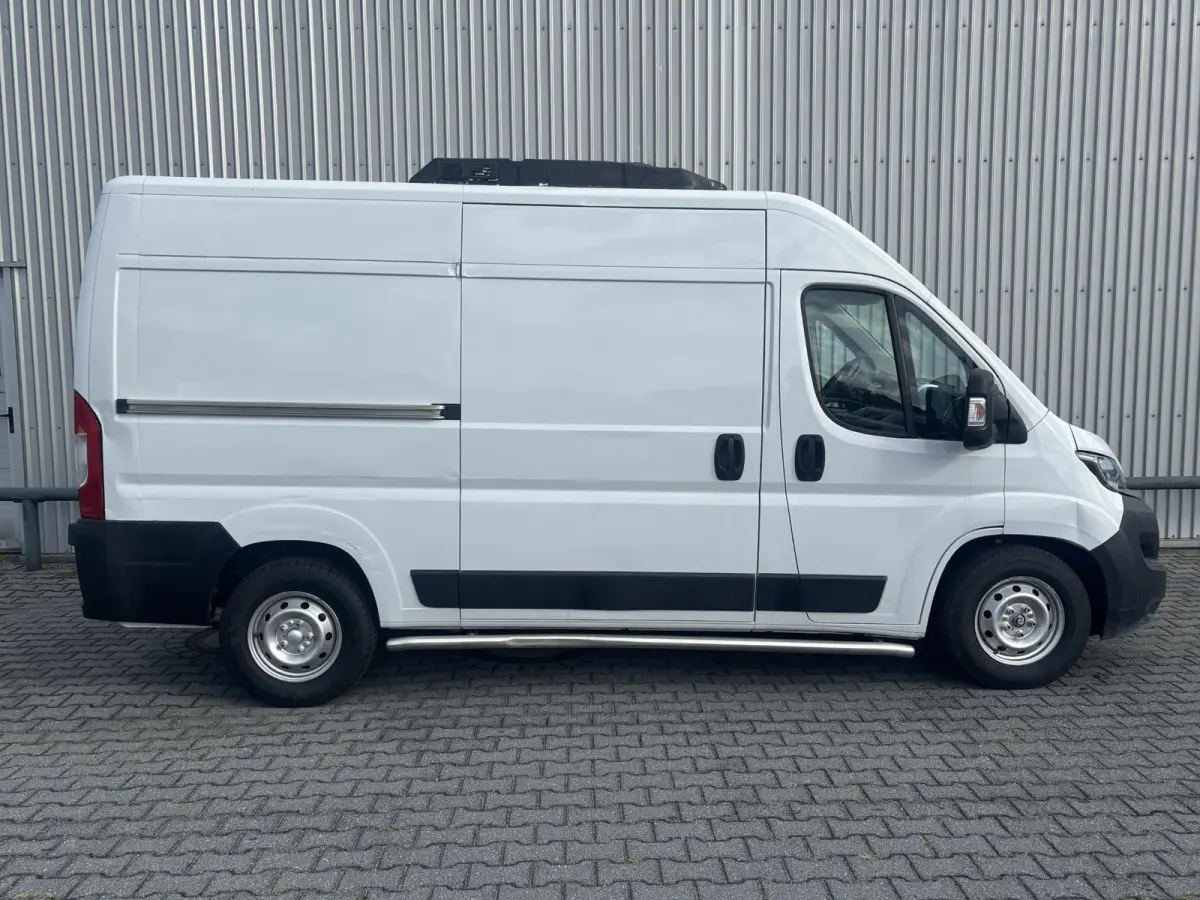 2.3 L2H2*AUTOM.*KOELAUTO*DAG/NACHT*ECC*CRUISE*3PER