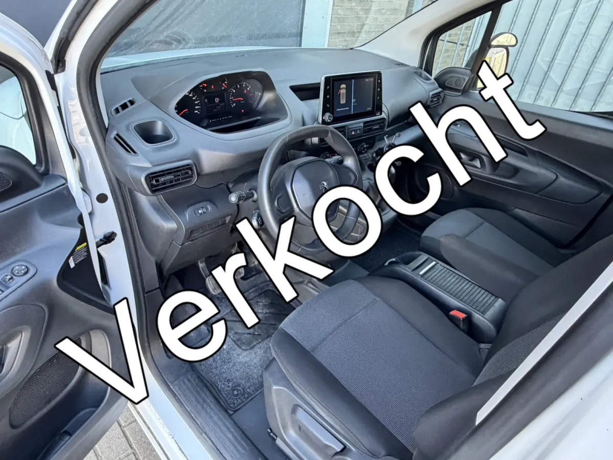1.5 BlueHDI 102 PK Euro 6 Premium CarPlay/cruise control/PDC