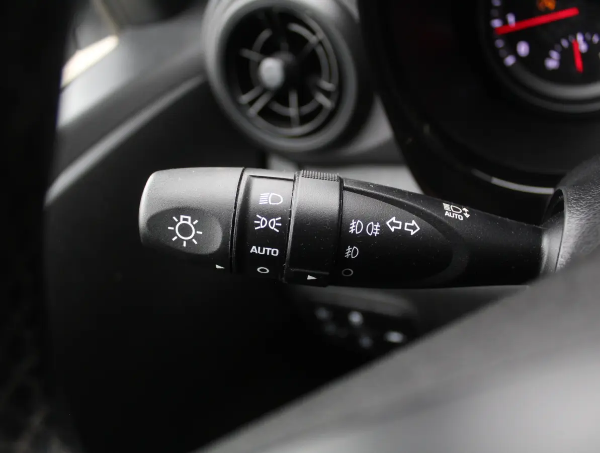 1.0 Comfort AIRCO | CRUISE | LED | DAB | CARPLAY | CV | ELRM | STB