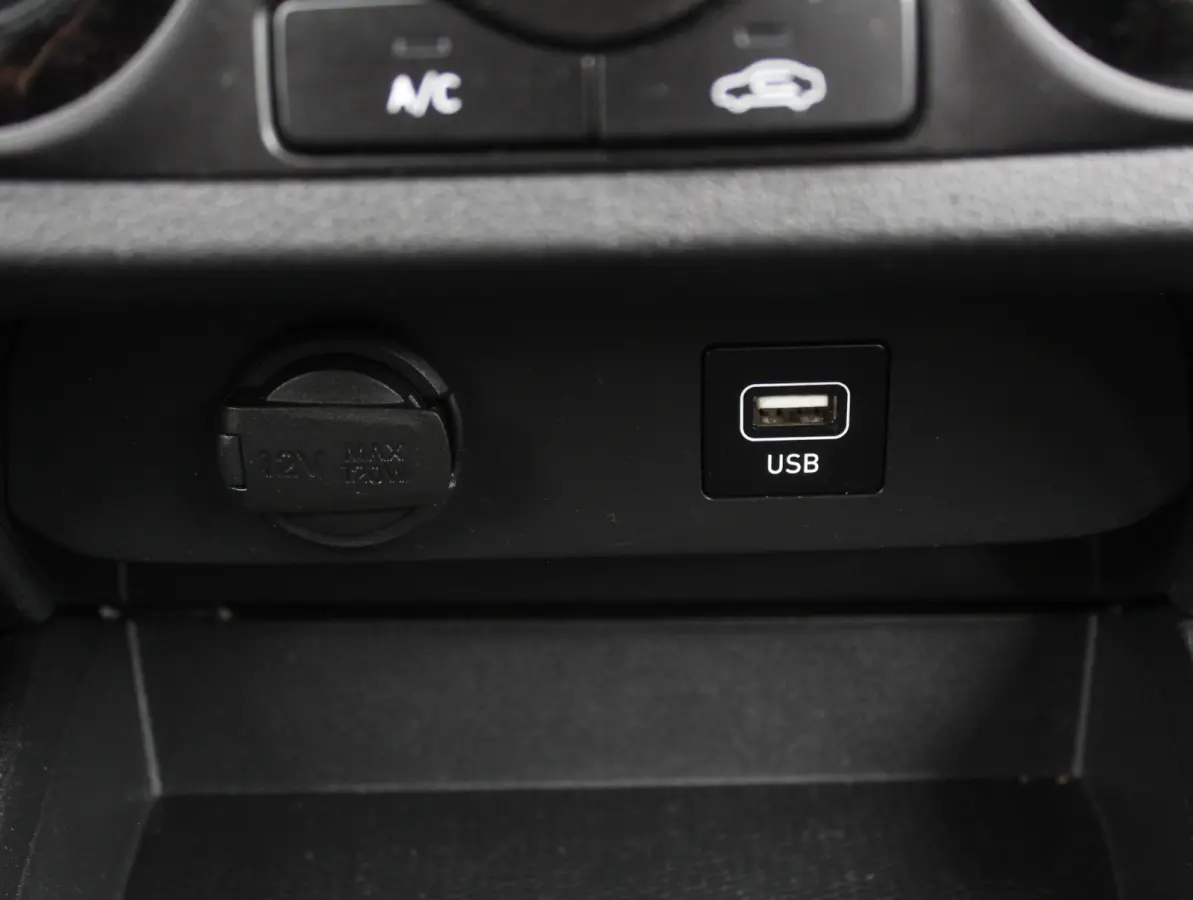 1.0 Comfort AIRCO | CRUISE | LED | DAB | CARPLAY | CV | ELRM | STB