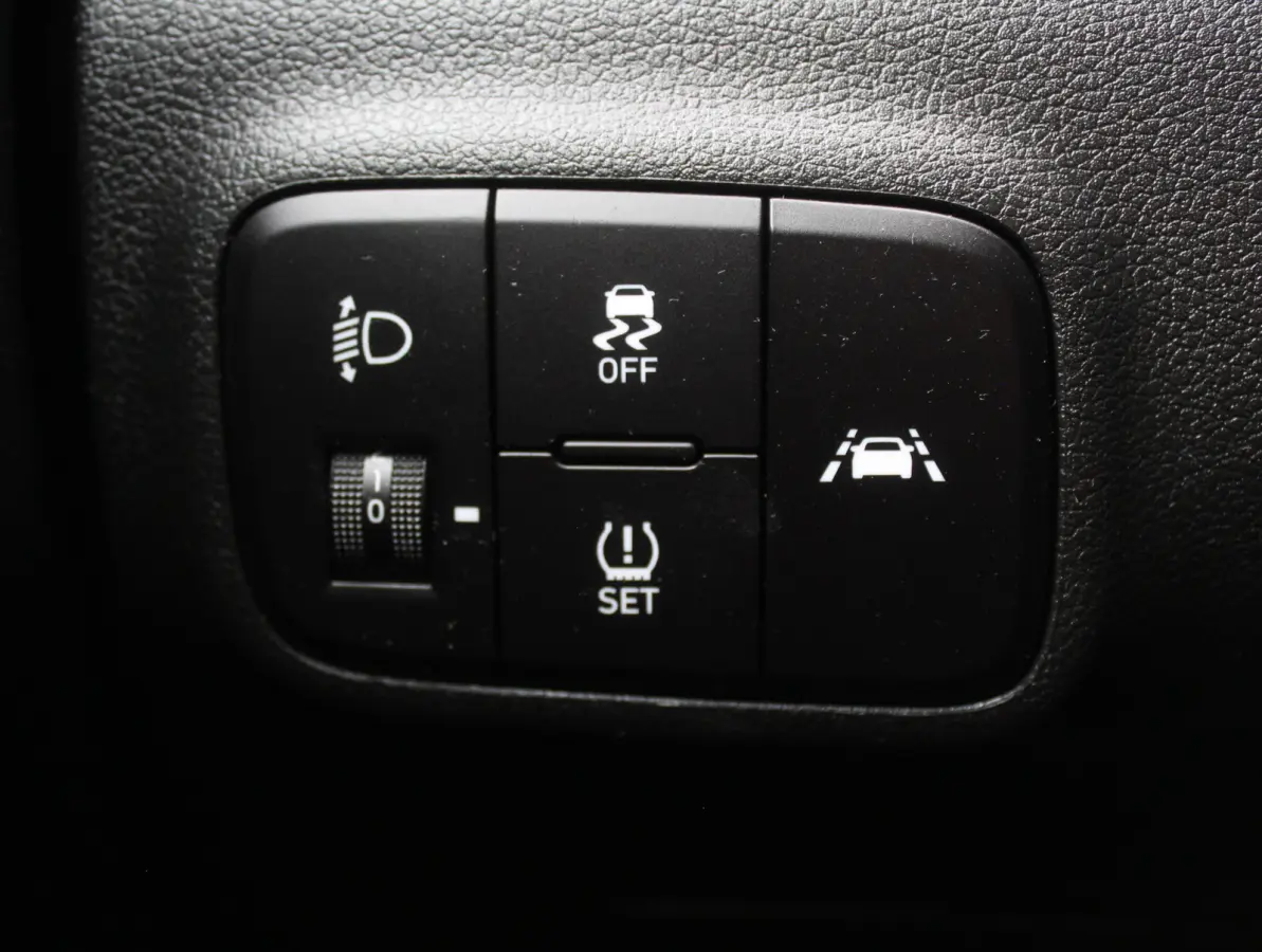 1.0 Comfort AIRCO | CRUISE | LED | DAB | CARPLAY | CV | ELRM | STB