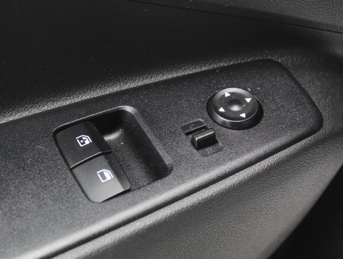 1.0 Comfort AIRCO | CRUISE | LED | DAB | CARPLAY | CV | ELRM | STB