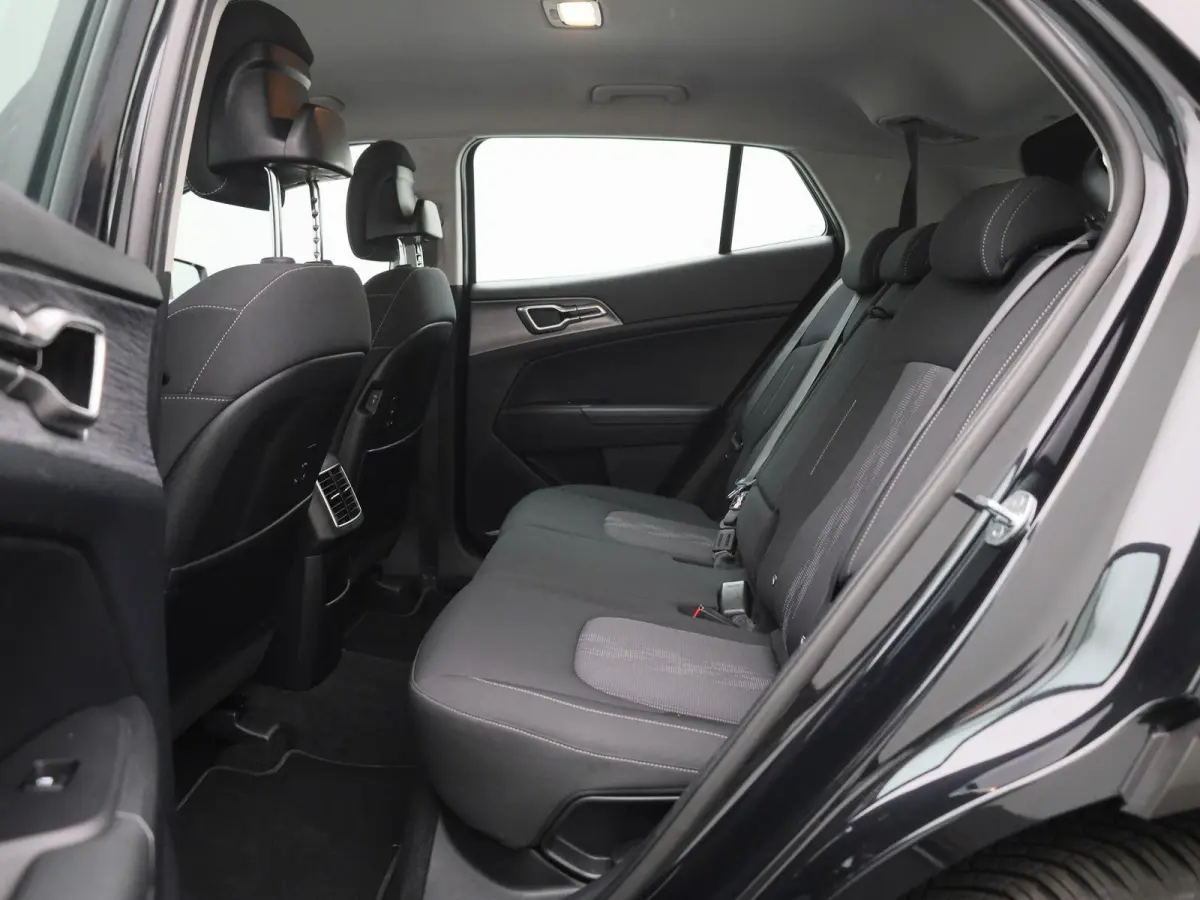 1.6 T-GDi MHEV DynamicLine | Apple Carplay / Android Auto | Trekhaak | Achteruitrijcamera | Climate Control | Virtual Cockpit | Cruise Control | Parkeersensoren | Lichtmetalen Velgen |