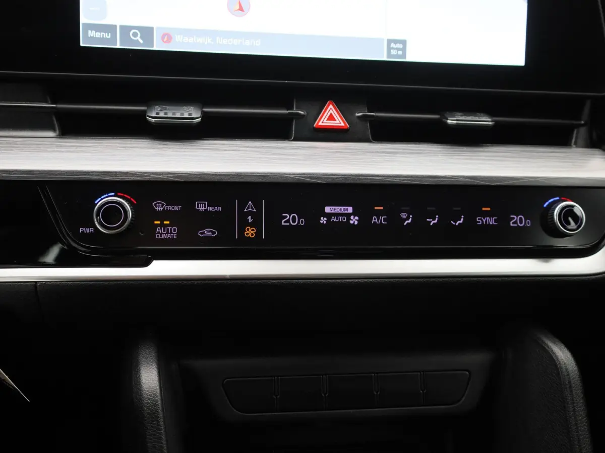 1.6 T-GDi MHEV DynamicLine | Apple Carplay / Android Auto | Trekhaak | Achteruitrijcamera | Climate Control | Virtual Cockpit | Cruise Control | Parkeersensoren | Lichtmetalen Velgen |