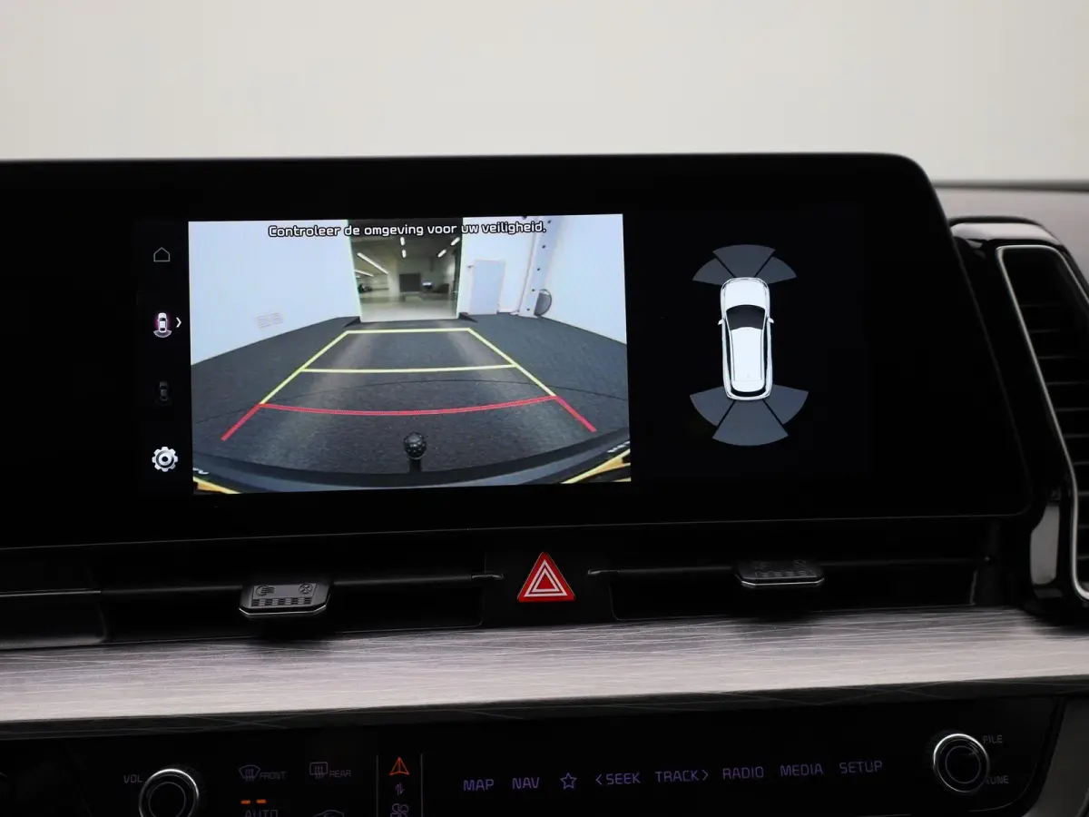 1.6 T-GDi MHEV DynamicLine | Apple Carplay / Android Auto | Trekhaak | Achteruitrijcamera | Climate Control | Virtual Cockpit | Cruise Control | Parkeersensoren | Lichtmetalen Velgen |