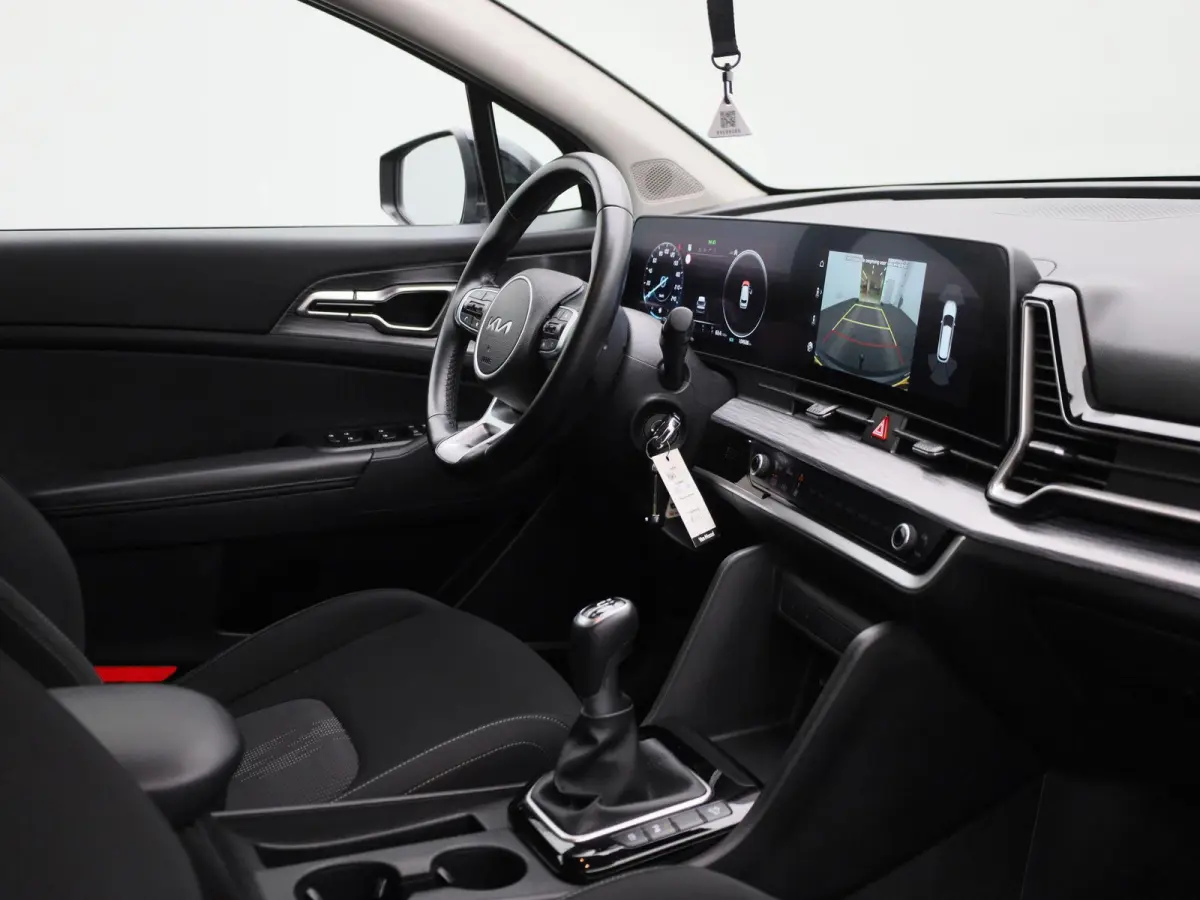1.6 T-GDi MHEV DynamicLine | Apple Carplay / Android Auto | Trekhaak | Achteruitrijcamera | Climate Control | Virtual Cockpit | Cruise Control | Parkeersensoren | Lichtmetalen Velgen |