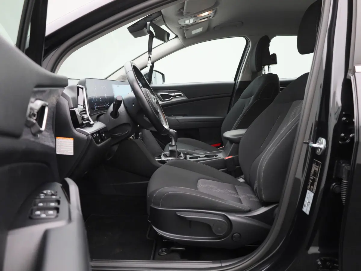 1.6 T-GDi MHEV DynamicLine | Apple Carplay / Android Auto | Trekhaak | Achteruitrijcamera | Climate Control | Virtual Cockpit | Cruise Control | Parkeersensoren | Lichtmetalen Velgen |