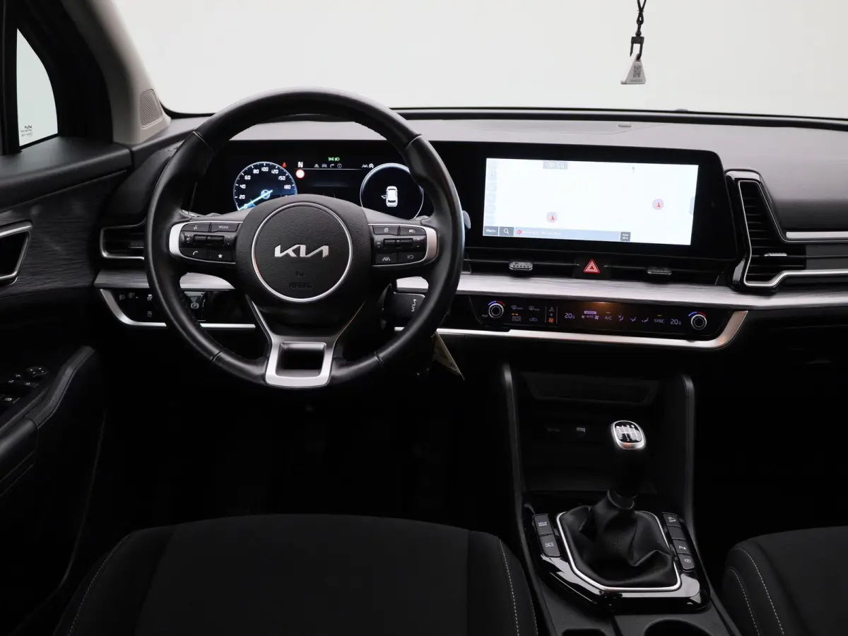 1.6 T-GDi MHEV DynamicLine | Apple Carplay / Android Auto | Trekhaak | Achteruitrijcamera | Climate Control | Virtual Cockpit | Cruise Control | Parkeersensoren | Lichtmetalen Velgen |