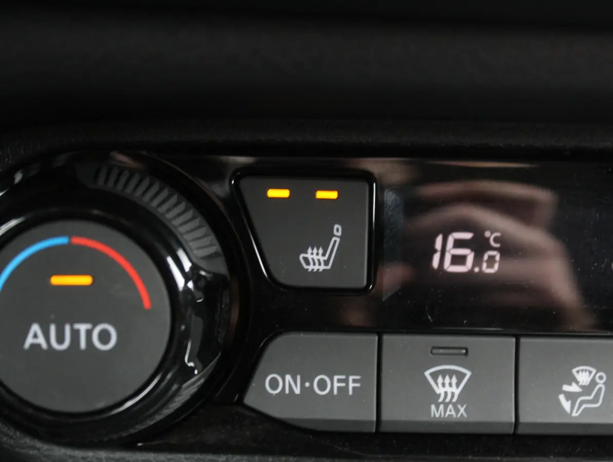 1.0 DIG-T N-Connecta AUTOMAAT | CLIMATE | CAMERA | CARPLAY | DAB | LED | NAVI | STOELVERW | CRUISE | ISOFIX