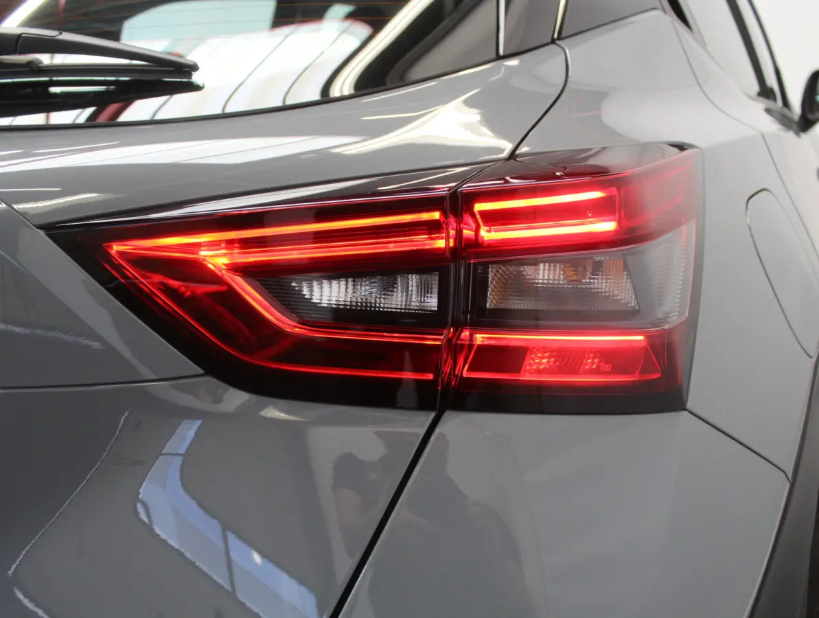 1.0 DIG-T N-Connecta AUTOMAAT | CLIMATE | CAMERA | CARPLAY | DAB | LED | NAVI | STOELVERW | CRUISE | ISOFIX