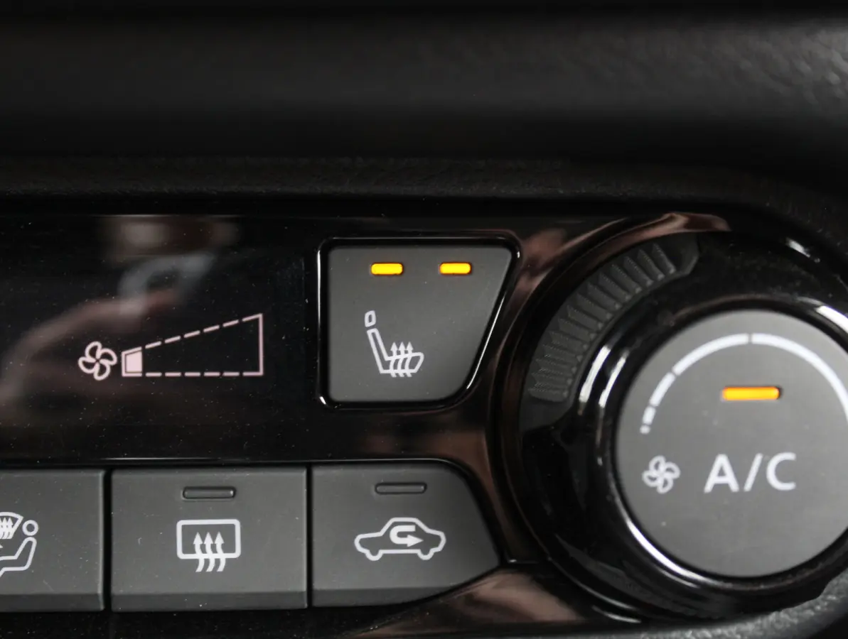 1.0 DIG-T N-Connecta AUTOMAAT | CLIMATE | CAMERA | CARPLAY | DAB | LED | NAVI | STOELVERW | CRUISE | ISOFIX