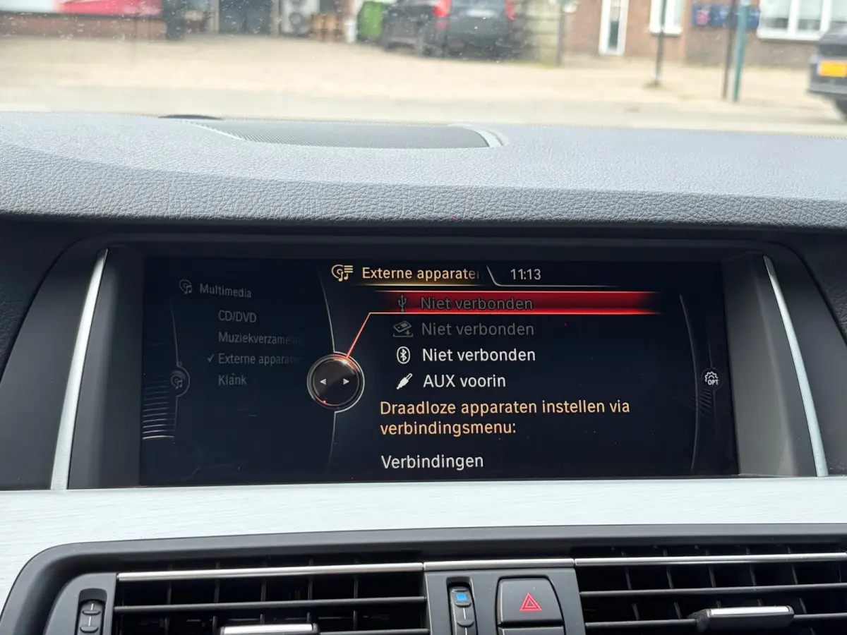 520i High Executive,Panoramadak,Stoelverwarming,Navigatie,19 Inch L.M. Velgen