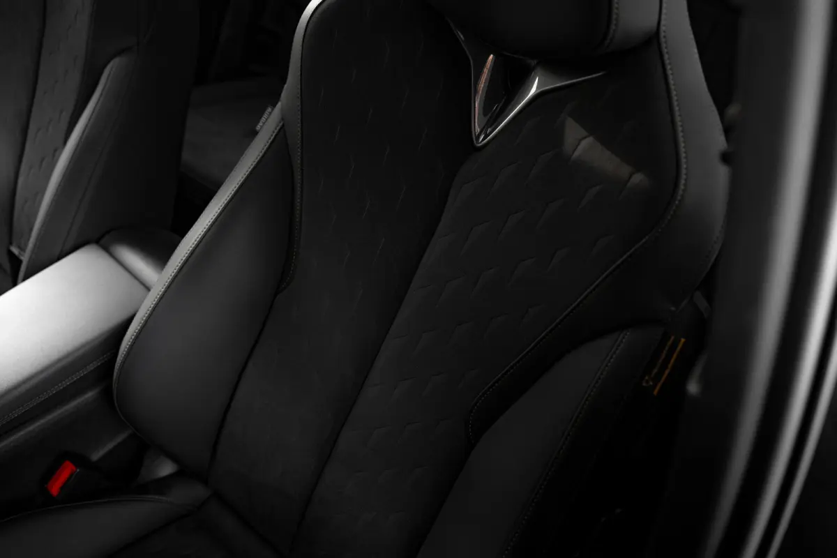 1.5 TSI e-Hybrid 272pk VZ Performance | Panoramadak | Trekhaak | 360 Camera | Sennheiser | 20"