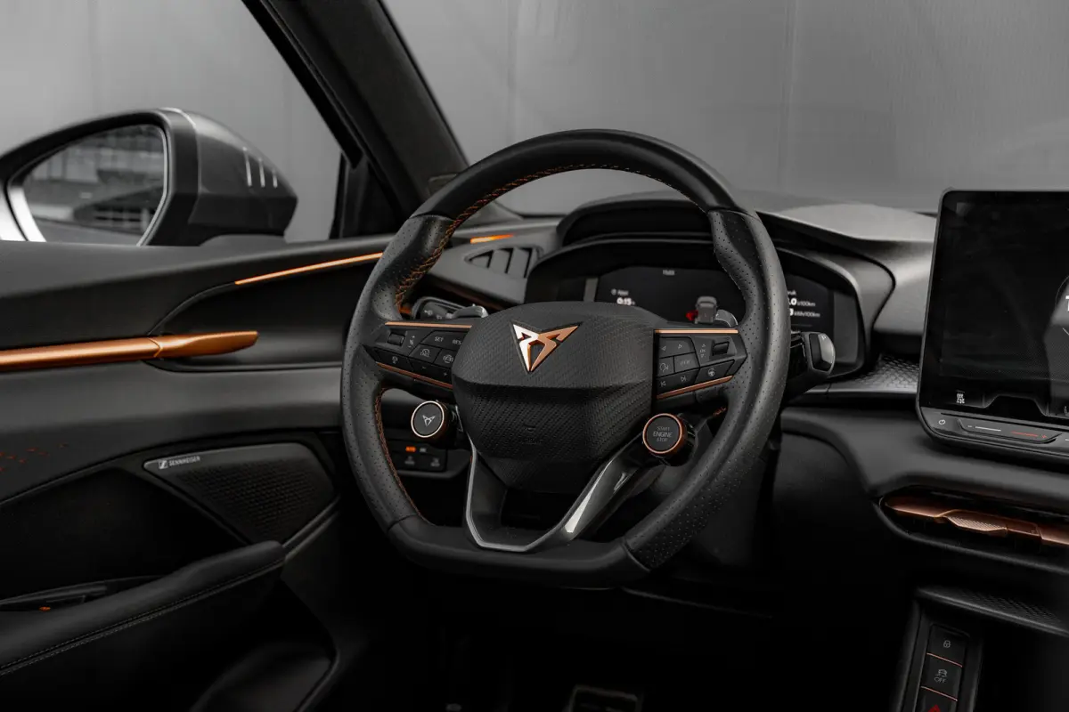 1.5 TSI e-Hybrid 272pk VZ Performance | Panoramadak | Trekhaak | 360 Camera | Sennheiser | 20"