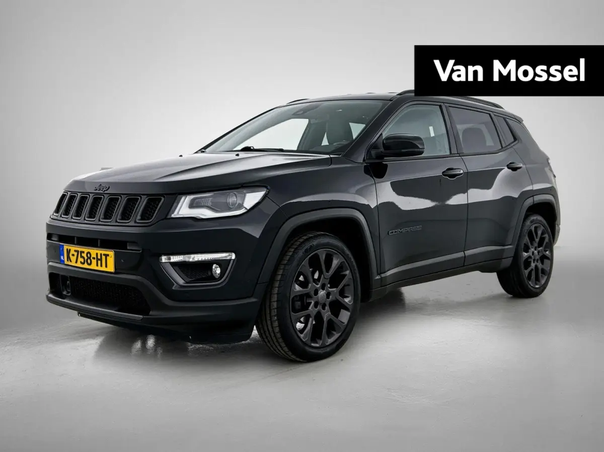 1.3T S | Camera | Navigatie | 19" Lichtmetalen velgen | Stoel/Stuurverwarming | Leer |
