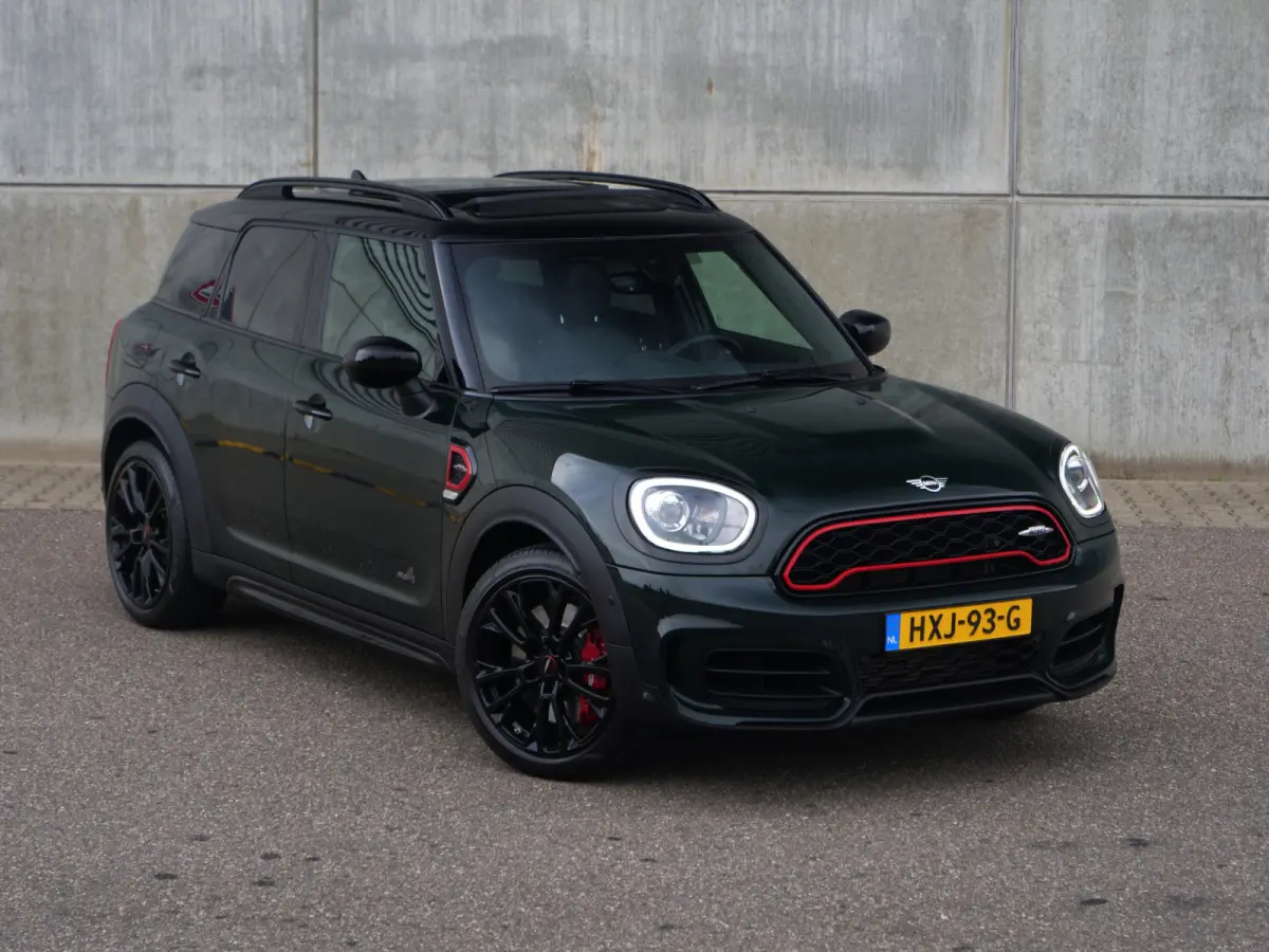 Mini 2.0 John Cooper Works ALL4 Chili | panorama | harman&kardon | keyless go&entry..