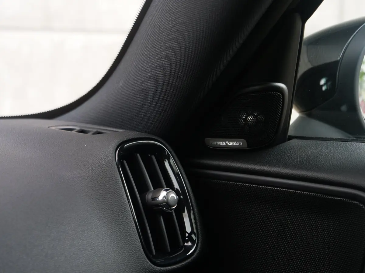 Mini 2.0 John Cooper Works ALL4 Chili | panorama | harman&kardon | keyless go&entry..