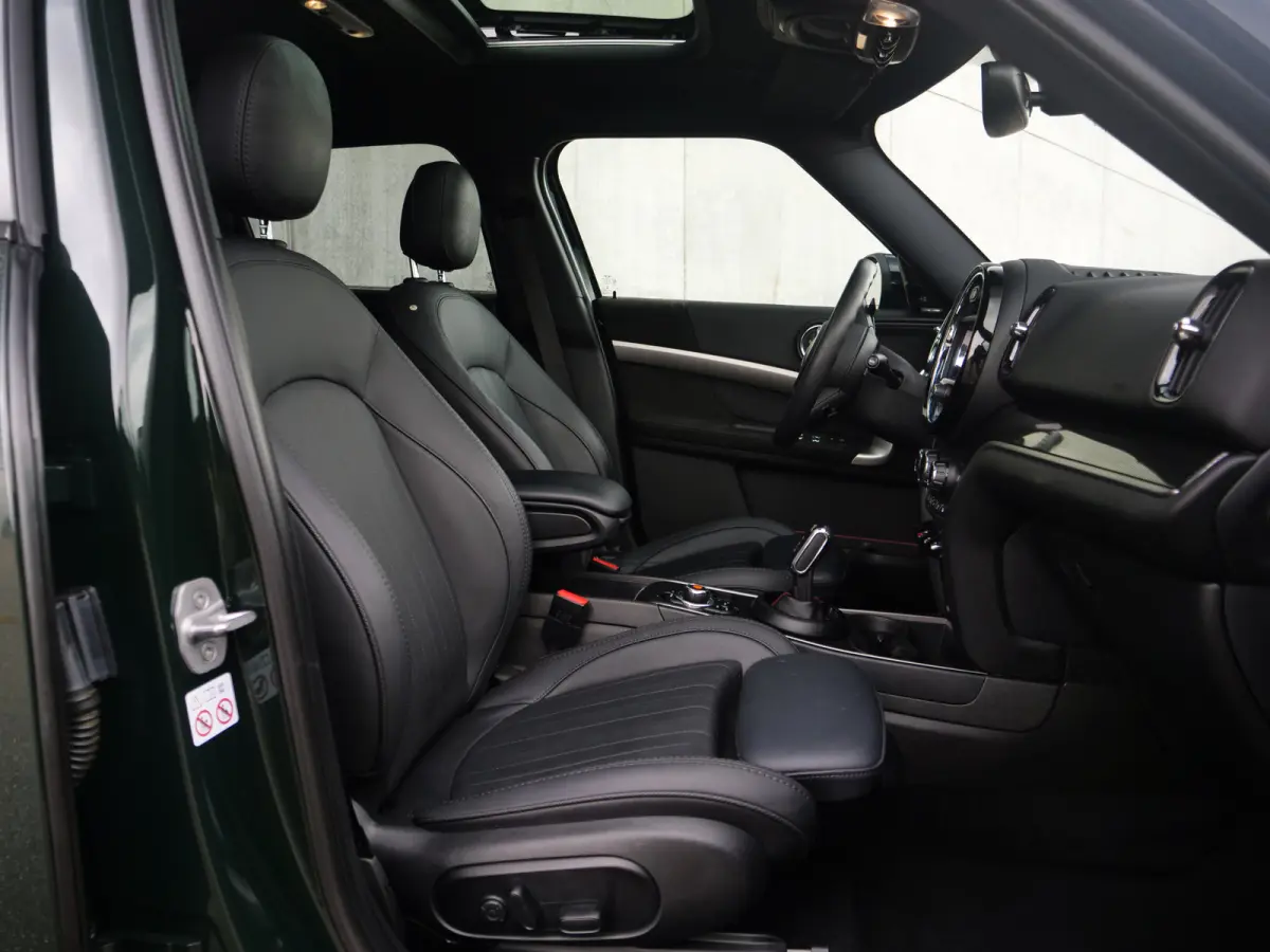 Mini 2.0 John Cooper Works ALL4 Chili | panorama | harman&kardon | keyless go&entry..