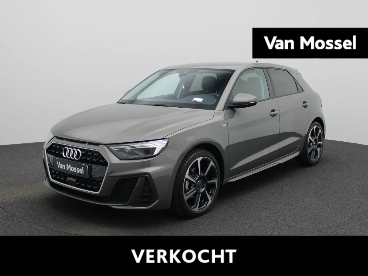 35 TFSI S edition l Adaptive cruise control l Stoelverwarming l Climate control l Parkeersensoren l Audi smartphone interface l Privacy glas l Ledkoplampen l Audi sound system l Audi virtual
