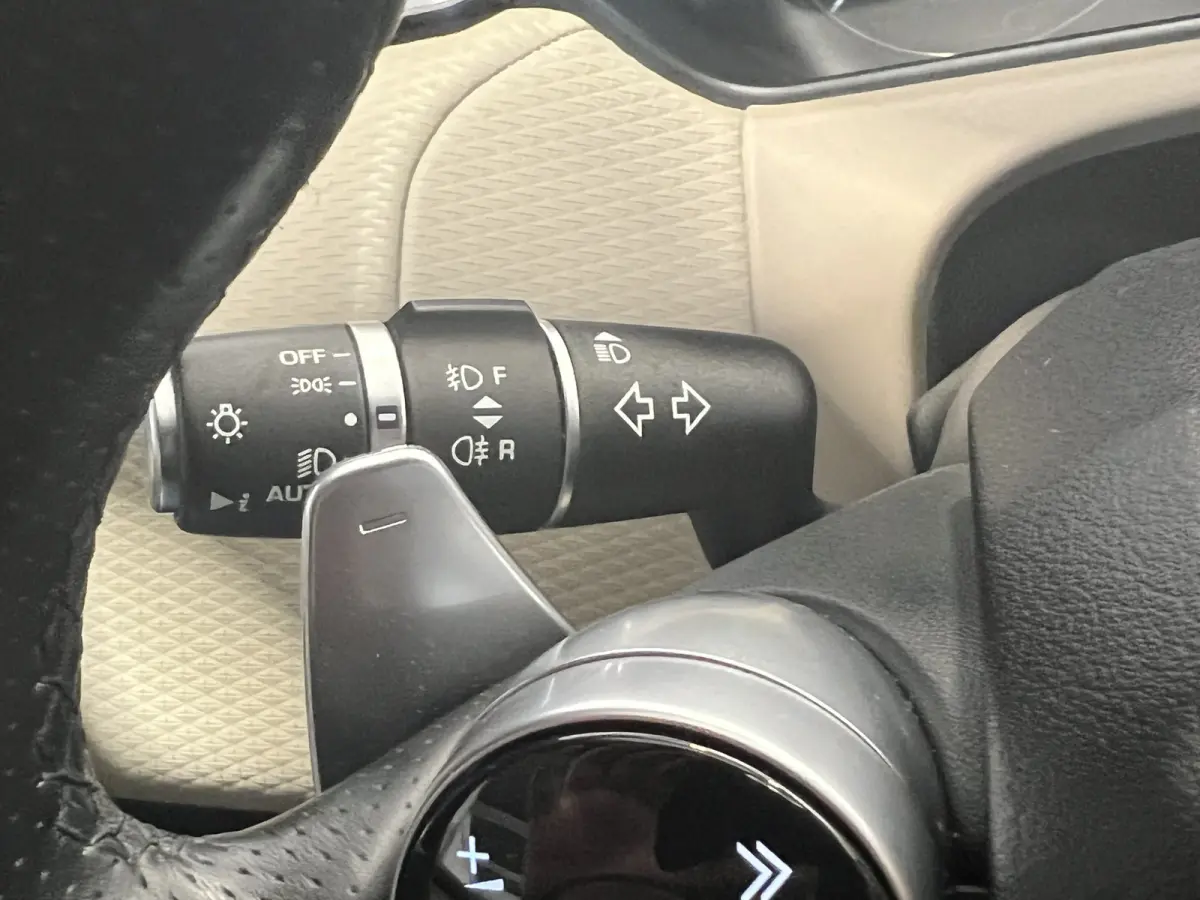 2.0 I4 Turbo AWD SE R-Dynamic | Navigatie | LM Velgen 20" | Lederen Bekleding | Cruise Control | Airco | Matrix LED Koplampen |Afn.Trekhaak |