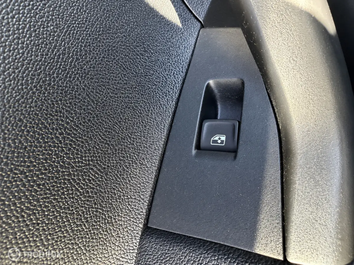 1.0 MPI Comfortline Business Apple carplay