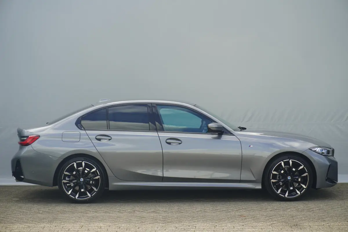 318i M Sportpakket | Trekhaak | High Executive | Comfort Pack | Innovation Pack