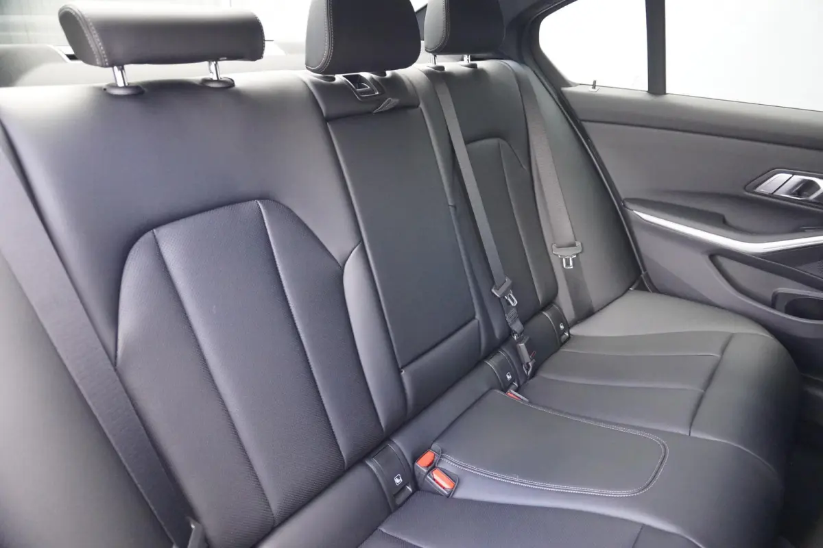 318i M Sportpakket | Trekhaak | High Executive | Comfort Pack | Innovation Pack