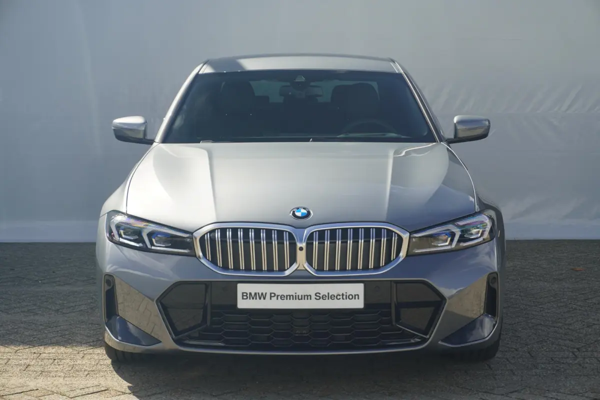 318i M Sportpakket | Trekhaak | High Executive | Comfort Pack | Innovation Pack
