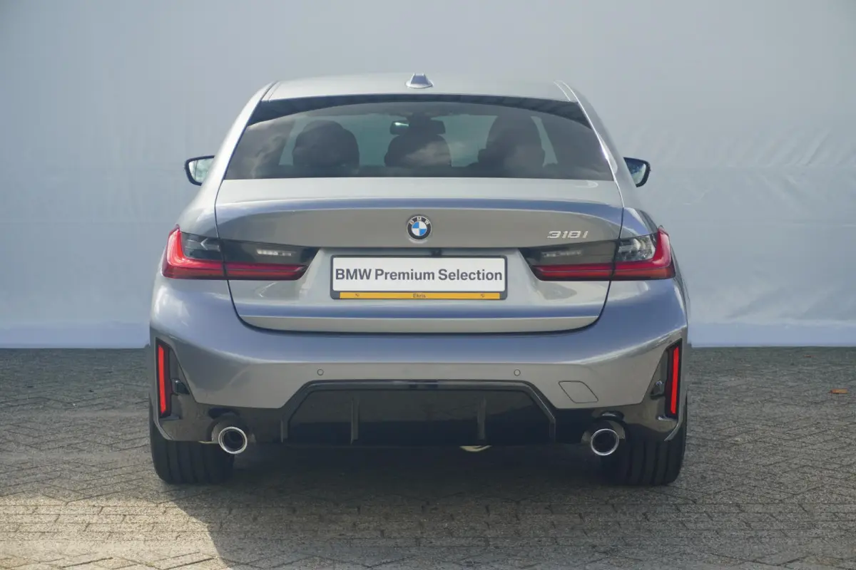 318i M Sportpakket | Trekhaak | High Executive | Comfort Pack | Innovation Pack