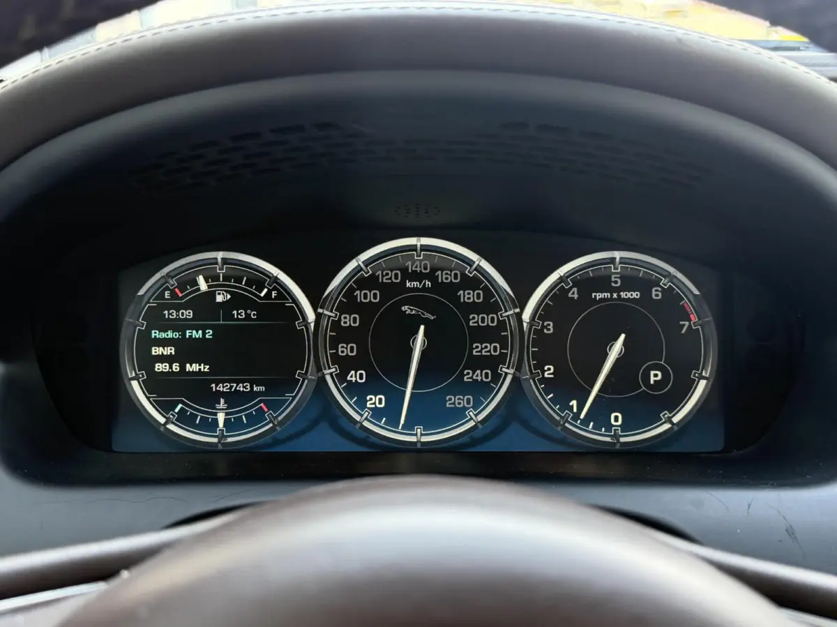 3.0 V6 SC AWD Portfolio | Pano | Meridian audio