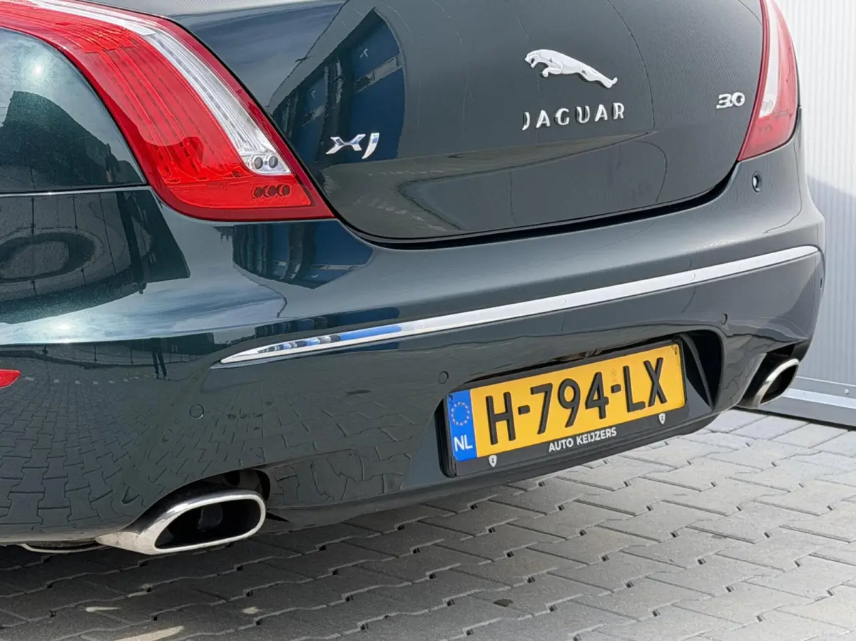 3.0 V6 SC AWD Portfolio | Pano | Meridian audio