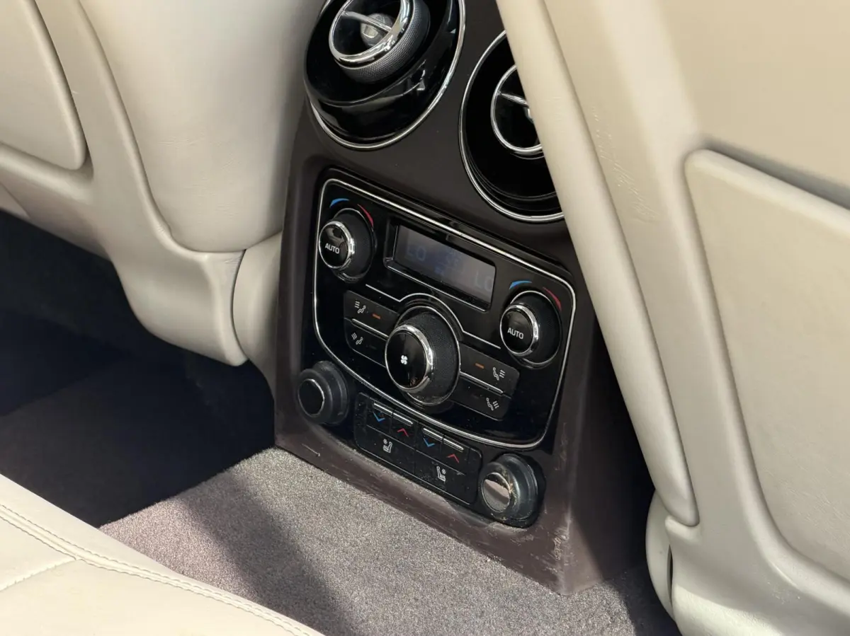 3.0 V6 SC AWD Portfolio | Pano | Meridian audio