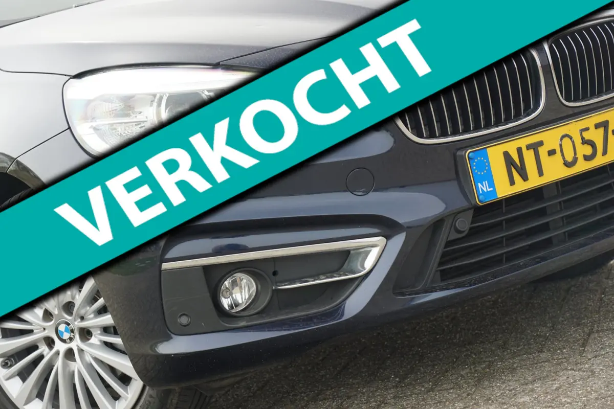 218i High Executive AUT | / | Schuif-/Kanteldak/Leder/Stoelverwarming/NAV/Cruise - Keurig!