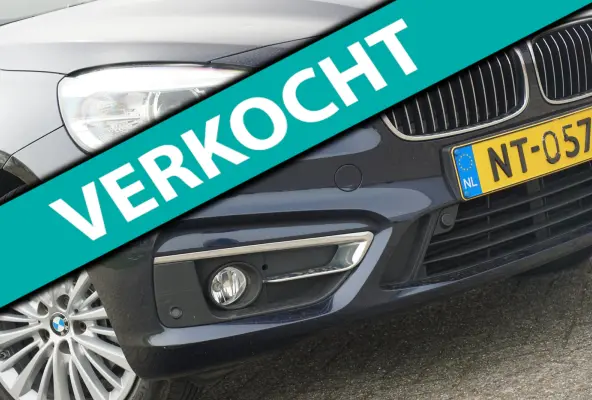 218i High Executive AUT | / | Schuif-/Kanteldak/Leder/Stoelverwarming/NAV/Cruise - Keurig!