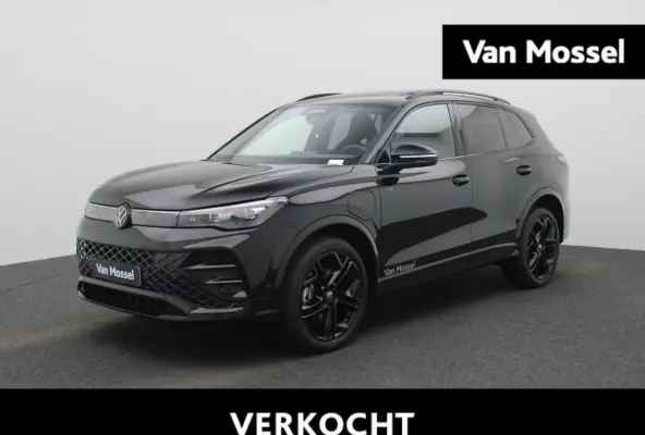 1.5 eHybrid R-Line Edition 204 PK| Origineel Nederlands | 1e Eigenaar | Panoramadak | Trekhaak | Navigatie | Dodehoekdetectie | Black Style